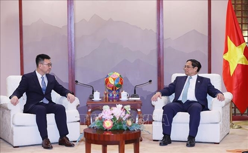 Thủ tướng Phạm Minh Chính tiếp lãnh đạo các tập đoàn công nghệ, năng lượng, phát triển hạ tầng của Trung Quốc